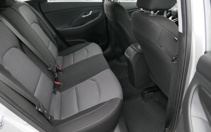 Hyundai I30 cena 53900 przebieg: 108000, rok produkcji 2019 z Trzcianka małe 106